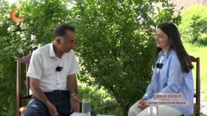 Dengê Xerîbiyê   |  Herêma Talînê Gundê Baysizê    |  Mêvan  Cemalê Edo